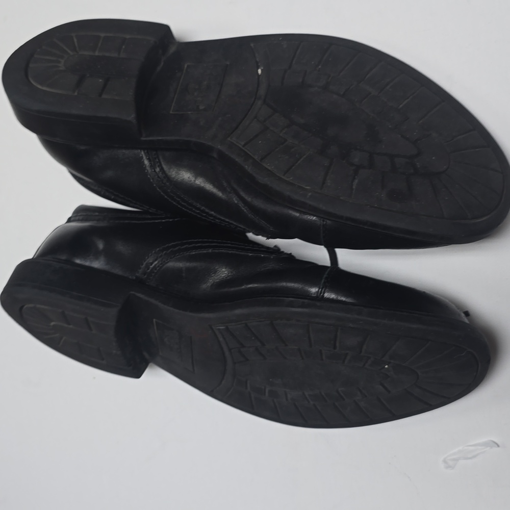 Dockers Men's Classic Black Oxfords